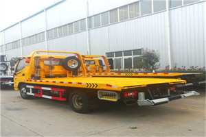 砀山附近拖车救援搭电